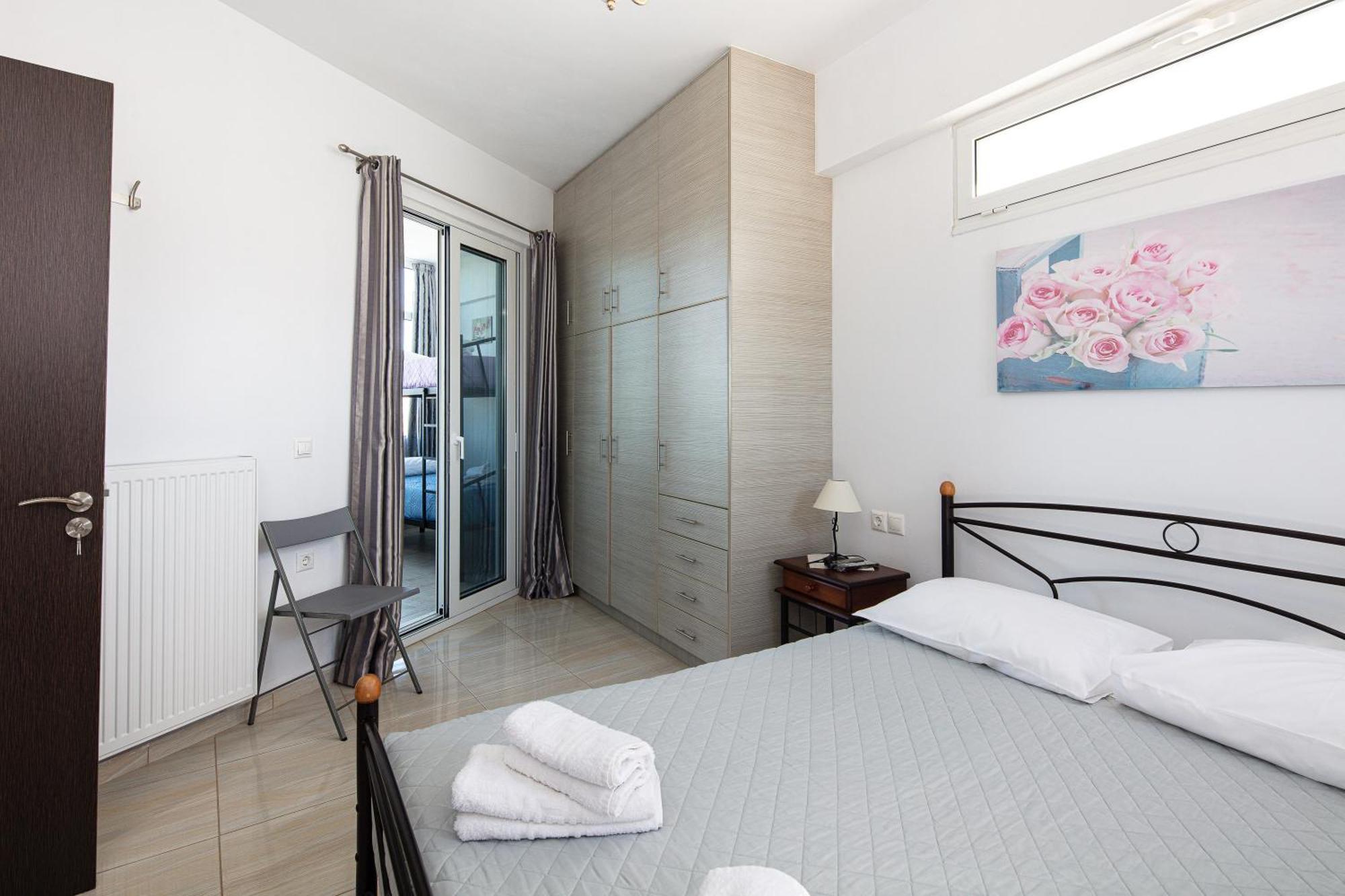 Vourvahis Seaview Apartment *