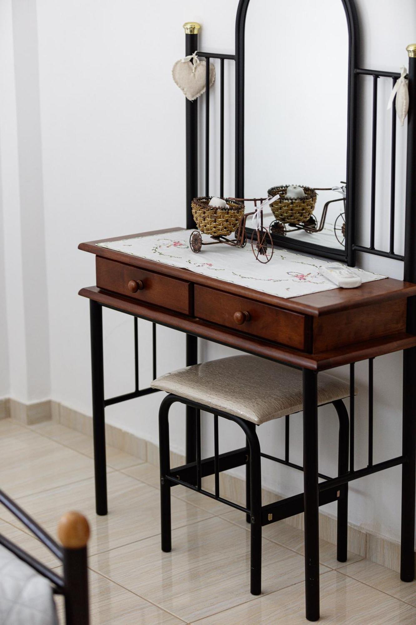 Vourvahis Seaview Apartment Karoti (Crete)